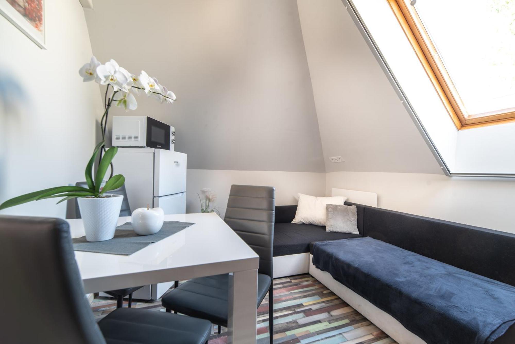 Buzavirag Apartman Кестхей Экстерьер фото